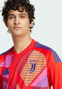 adidas Performance JUVENTUS 24/25 SHORT SLEEVE GOALKEEPER - Squadra - red   royal blue