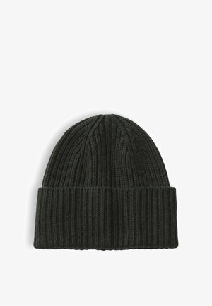 Schwarze gestrickte Beanie mit gerippter Struktur und umgeschlagenem Bund, flach auf weißem Hintergrund gezeigt.