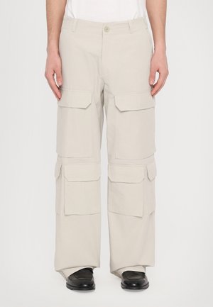 sandro EXPLORER - Pantalones cargo - aluminium