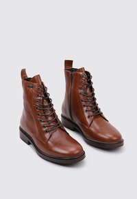 Sandra Fontán LOTA - Bottines à lacets - camel