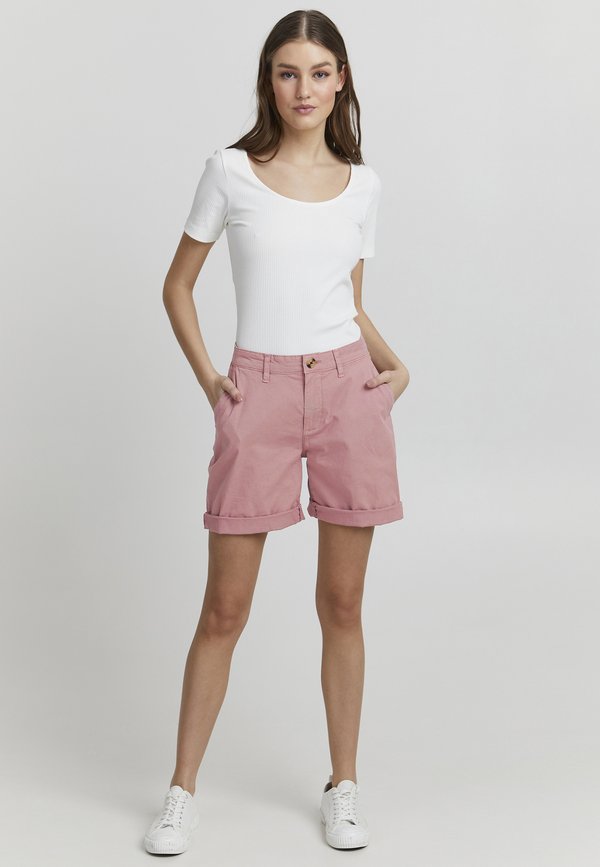 OXCHARLINE REGULAR FIT - Shorts - ash rose2