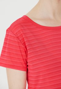 Whistler SKYLON - Sports T-shirts - geranium