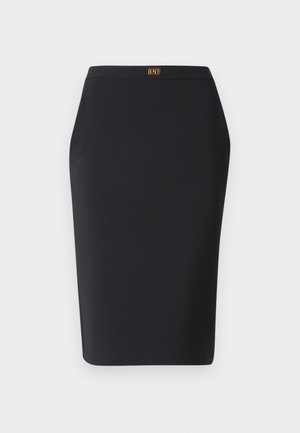 Saias lápis pretas feitas de um tecido suave. Apresenta um corte ajustado, design até ao joelho e um pequeno logótipo dourado na cintura.