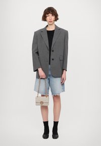 Vanessa Bruno NANO MOON - Olkalaukku - sable