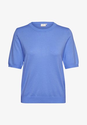 Suéter de punto azul claro con mangas cortas, cuello redondo, puños y dobladillo acanalados, con una textura suave y un diseño sencillo.