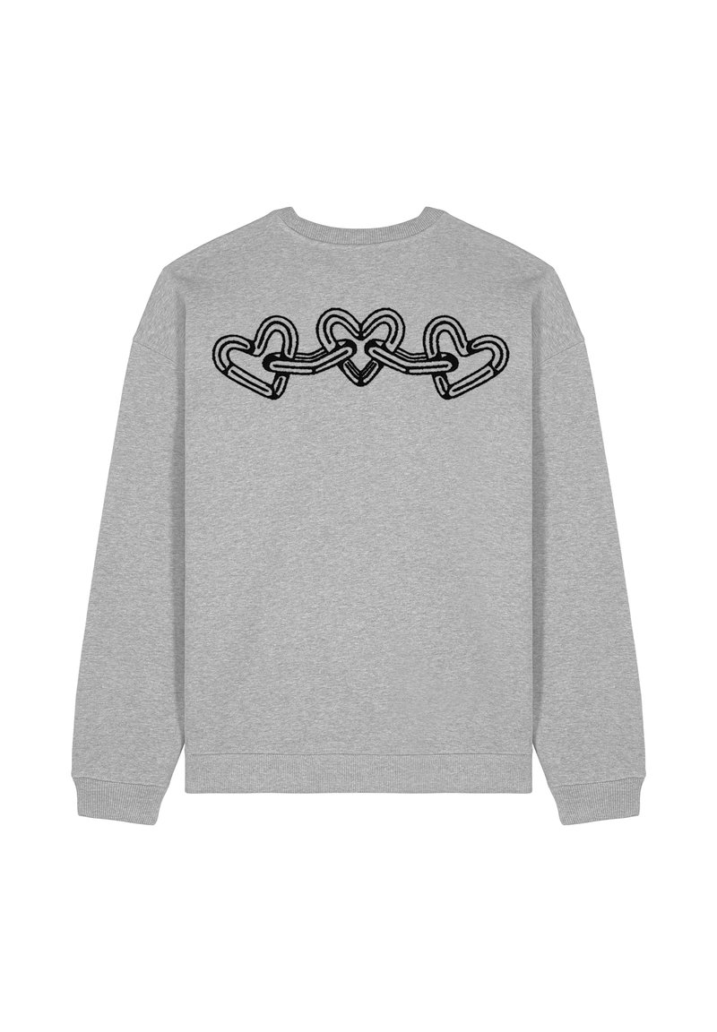Felpa grigia con un design a catena a forma di cuore nero sulla schiena. Realizzata in tessuto morbido con polsini e scollatura a costine.