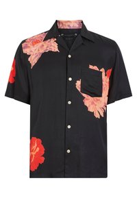 Kortsleeve svart skjorte med store rosa og røde blomstertrykk; har en enkelt brystlomme og knapper nedover forsiden. Glatt tekstur.