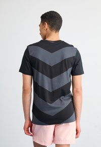 Nike Sportswear AIR TEE - Print T-shirt - black