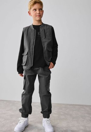 REGULAR FIT - SET - Vesta - black