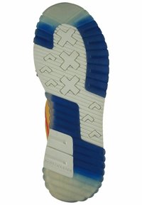 Shoe sole with textured white rubber, blue gradient accents, and distinct cross patterns. Brand logo "SCOTCH&SODA" near heel.