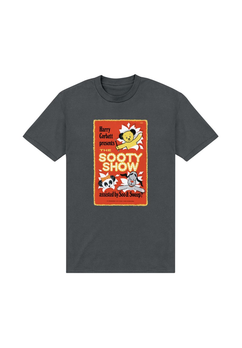 Šedé tričko s krátkým rukávem, zdobené barevným grafickým motivem "The Sooty Show" s kreslenými postavičkami, žlutým medvědem a textem na červeném pozadí.