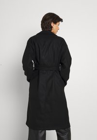 Vero Moda Tall VMFORTUNE LONG - Casaco clássico - black
