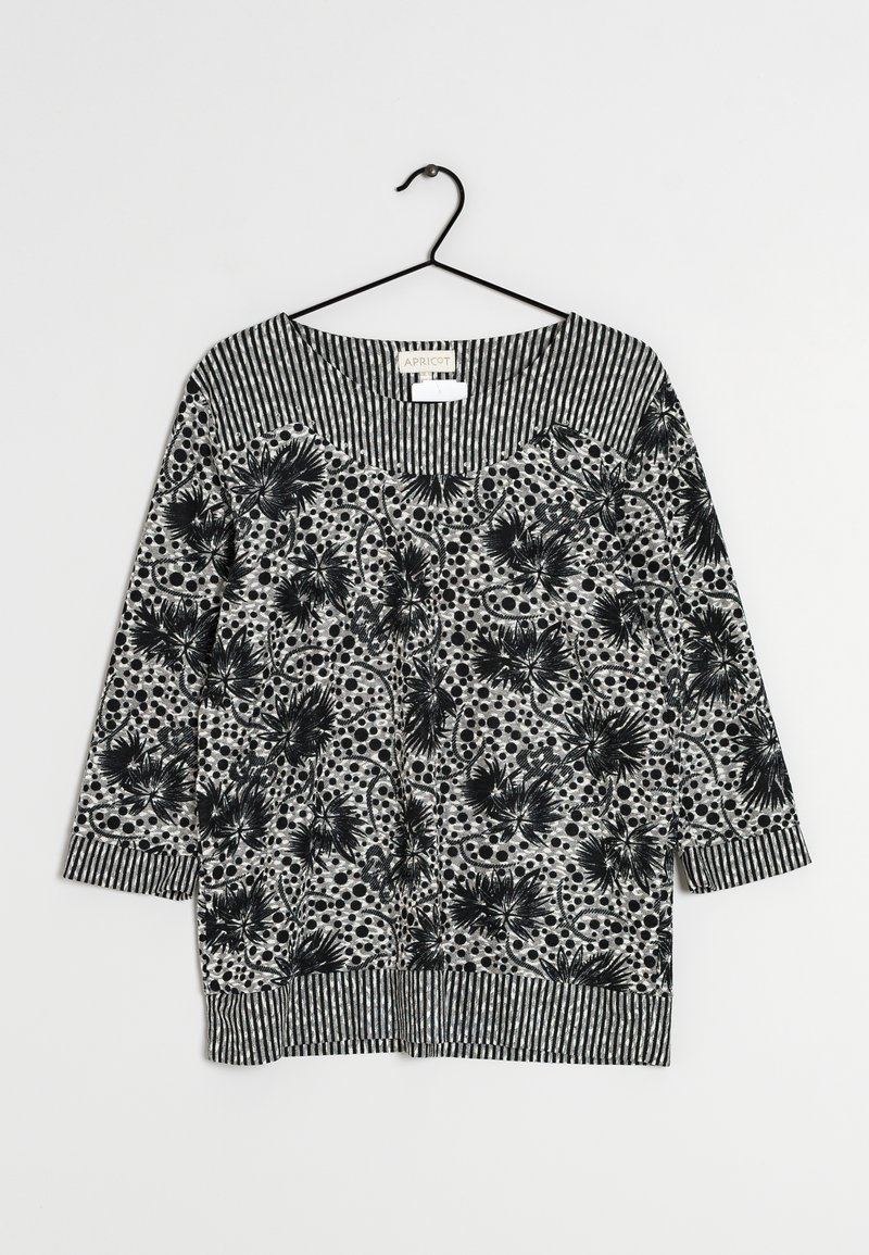 Apricot Beauty Pullover - black