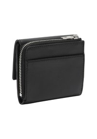 Czarny skórzany portfel typu cardholder z teksturowanym wykończeniem, posiada komorę na zamek błyskawiczny oraz wiele slotów na karty, kompaktowy prostokątny kształt.