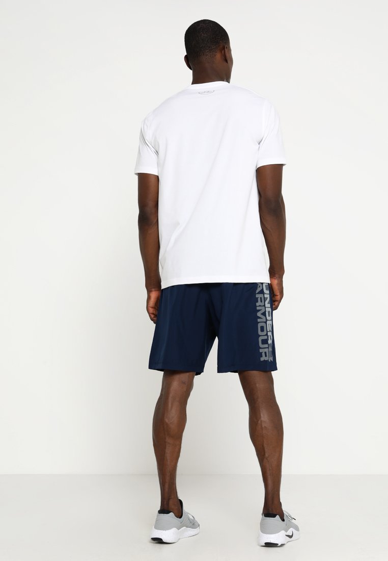 under armour athletic shorts with pockets