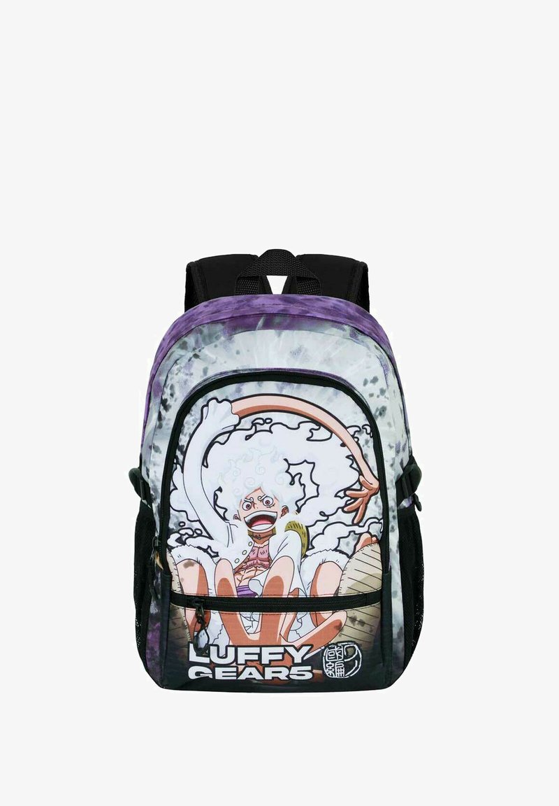 Mochila con un estampado colorido de un personaje de dibujos animados con cabello rizado. El material es tela; el diseño tiene acentos en negro y una parte superior morada.