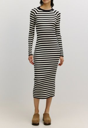 MARCELINA - Strickkleid - weiß schwarz