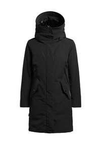 Parka nera isolata con colletto alto, chiusura frontale con zip e due tasche laterali. Caratterizzata da una trama liscia e un design elegante.