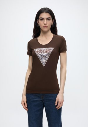 Guess ZEBRA TRIANGLE TEE - Μπλουζάκι με στάμπα - regal brown