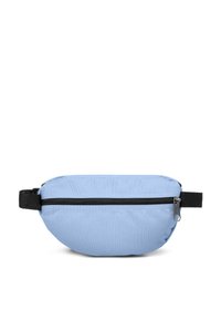 Světle modrý látkový ledvinka s černým zipem a nastavitelným popruhem. Zaoblený tvar pro kompaktní uskladnění a snadné nošení.