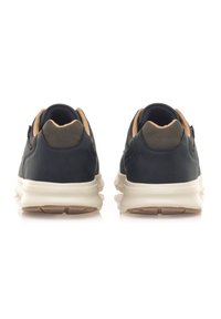 mtng chaussures basket