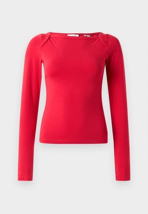 Rotes Langarmshirt aus weichem Stoff, mit taillierter Passform, rundem Ausschnitt und dezentem Gathering an den Schulternähten.