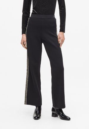 BOUCLÉ DETAIL KNIT - Pantaloni - black