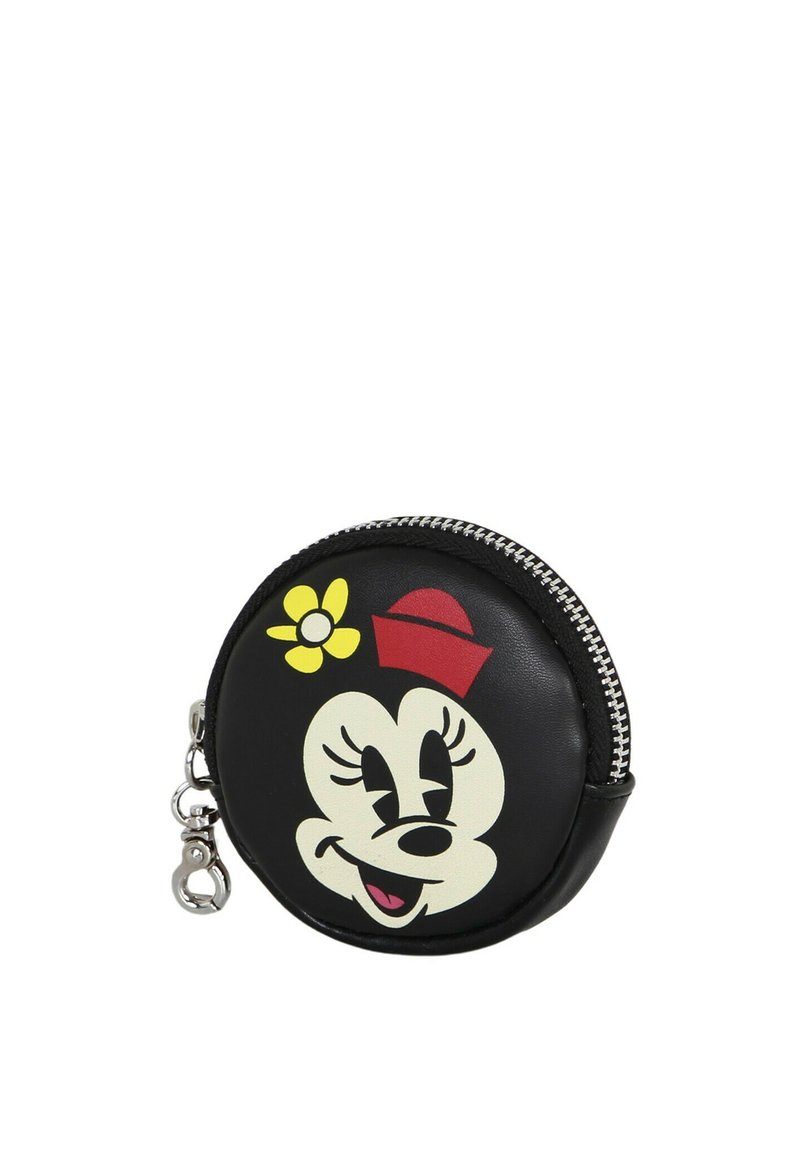 Billetera redonda negra con la cara de un personaje de dibujos animados, una flor amarilla vibrante y un sombrero rojo. La cremallera de metal plateado acentúa el diseño.