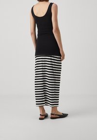 Anna Field MAMA Top - black