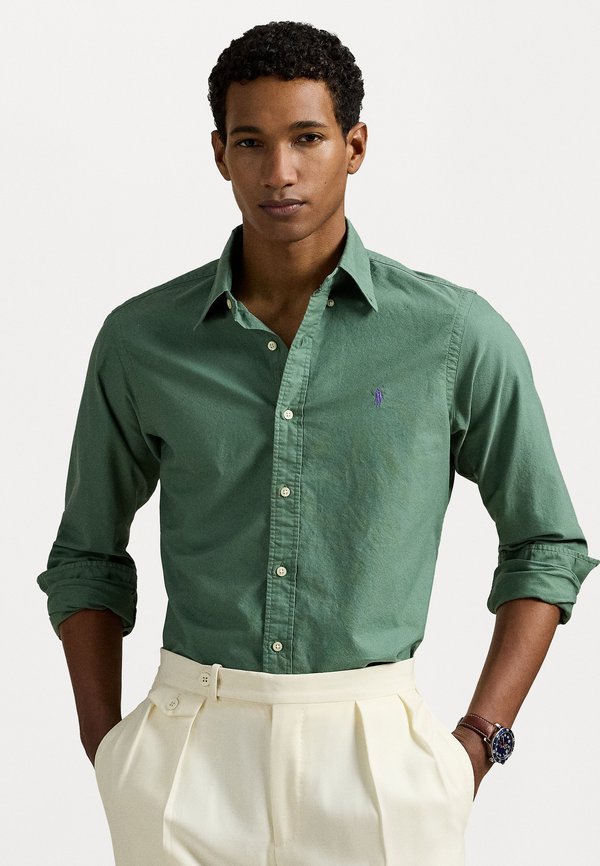 SLIM FIT GARMENT-DYED OXFORD SHIRT - Shirt - fatigue