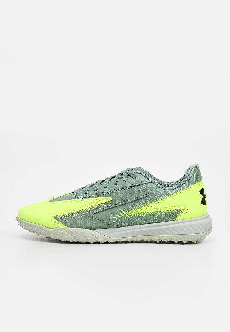 Under Armour - Botines de fútbol para césped (verde claro)