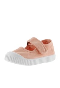 Perzikkleurige canvas Mary Jane-schoen met een witte rubberen zool, verstelbare band en een ronde neus. Zachte binnenvoering voor comfort.