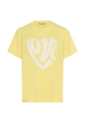 Tricou galben din bumbac, cu un croi lejer. Prezintă un grafic mare în formă de inimă albă, cu cuvântul "dragoste" integrat în design.