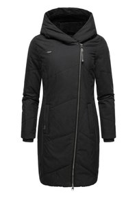 Manteau noir long avec capuche, présentant un design matelassé, fermeture éclair à l'avant et poches latérales. Fabriqué en tissu texturé et isolé.