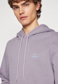Mads Nørgaard STANDARD HOODIE LOGO - Kapucni - gray ridge