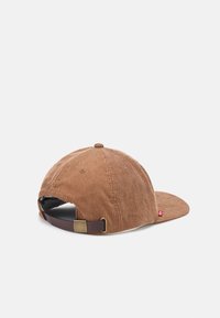Levi's® RELAXED DAD HERITAGE UNISEX - Gorra - dark khaki