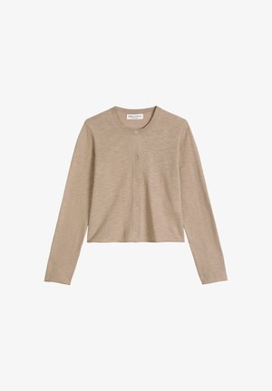 Beżowy sweter na guziki z długim rękawem i okrągłym dekoltem, marki Marc O’Polo, przedstawiony na płasko na białym tle.