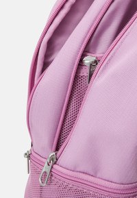 Nike Performance 24L UNISEX - Mochila - purple