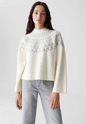 RELAXED FIT STRAIGHT CUT LOCKERE PASSFORM  - Maglione - milk