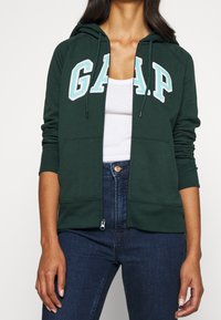 GAP Džíny Slim Fit - dark-blue denim