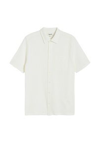 Korte mouwen button-up shirt in het wit met een textuurpatroon, voorzien van een borstzak en een standaardkraag. Gemaakt van lichte stof.