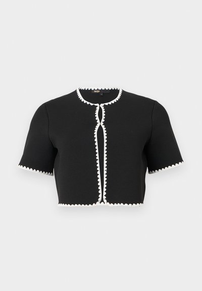 Μαύρο κοντό ζακέτα με κοντά μανίκια, σεταρισμένο, με λευκή κυματιστή λεπτομέρεια κατά μήκος του λαιμού, του εμπρός ανοίγματος, των μανικιών και του τελειώματος.
