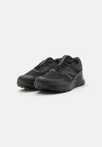 New Balance NITREL V5  - Pantofi alergare trail - black