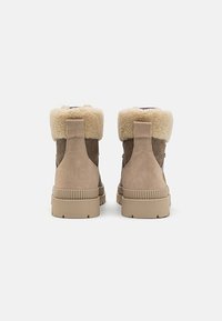 GANT FRENZYN - Lace-up ankle boots - desert brown/taupe