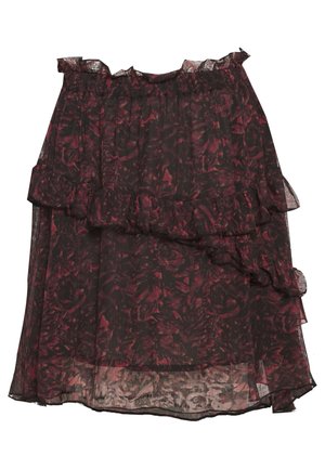 Mørkerød og sort nederdel med blomsterprint, lagdelte flæser og et gennemsigtigt, tekstureret stof.