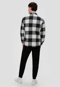 QS Leichte Jacke - hellgrau