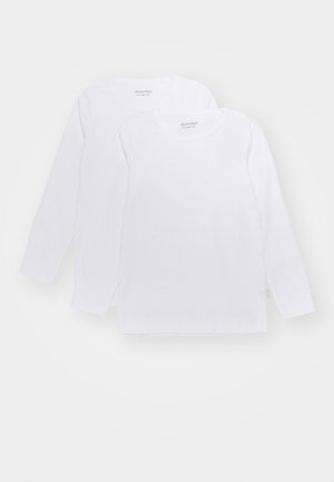 Två vita långärmade t-shirts i mjuk bomull, med rund halsringning och sidsömmar. Enkel design, utan mönster eller accent.