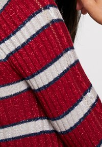 Guess Pullover - red