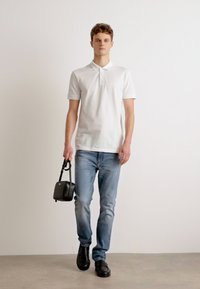 HUGO Traperice uskog kroja - medium blue
