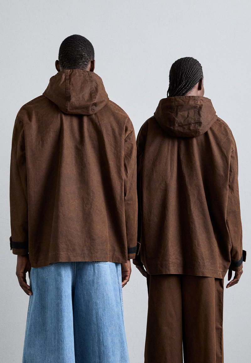 Sunnei CAR COAT UNISEX - Let jakke / Sommerjakker - brown